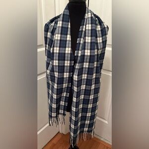 Old Navy Outdoor neck scarf